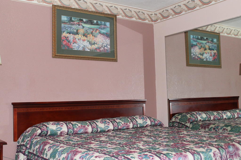 American Motor Inn - Rock Island Zimmer foto